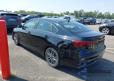 2022 Kia Forte Gt-Line z USA, uszkodzony, nr VIN 3KPF54ADXNE505000